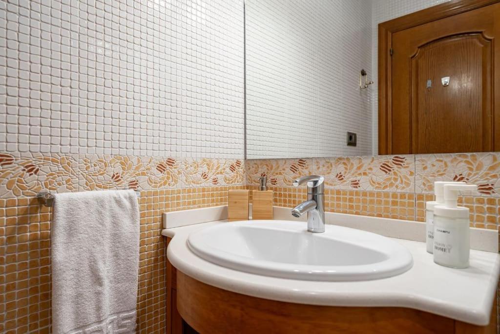 Apartamento La Joya ヒホン エクステリア 写真